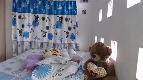  K A T H I E  online show from December 4, 2024, 5:55 pm