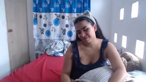 Snapshot of kathiie_ chatting on February 9, 2025, 7:30 pm K A T H I E online show from February 9, 2025, 7:30 pm