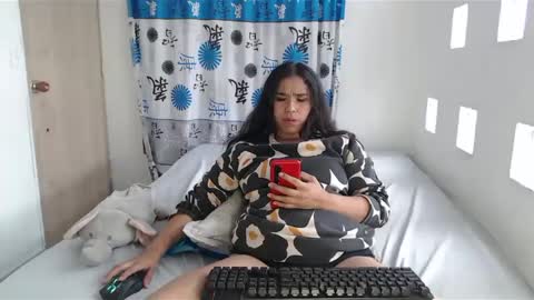 Snapshot of kathiie_ chatting on February 21, 2025, 8:38 pm K A T H I E online show from February 21, 2025, 8:38 pm