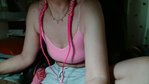 Snapshot of kathleenedwards chatting on June 22, 2026, 9:28 am Kathleen online show from June 22, 2026, 9:28 am