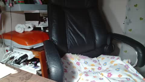 Snapshot of kathleenedwards chatting on June 30, 2026, 3:02 pm Kathleen online show from June 30, 2026, 3:02 pm