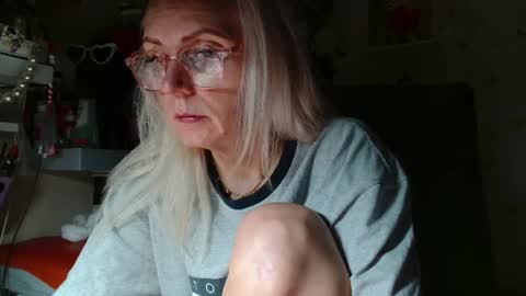 Snapshot of kathleenedwards chatting on July 14, 2026, 1:08 am Kathleen online show from July 14, 2026, 1:08 am