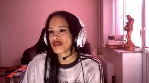 Lina online show from February 21, 2026, 7:20 am