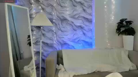 kati_li online show from February 20, 2026, 11:32 am