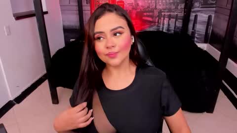 Snapshot of katia_bigboobs11 chatting on October 11, 2025, 8:57 am Katia online show from October 11, 2025, 8:57 am