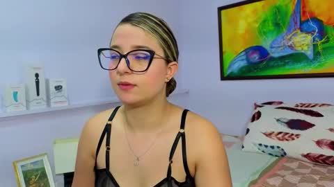 Khaterine online show from February 19, 2026, 12:01 pm