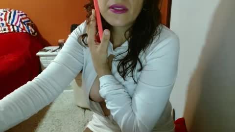 Snapshot of katia_love69 chatting on February 10, 2025, 3:42 pm Katia Love69 online show from February 10, 2025, 3:42 pm