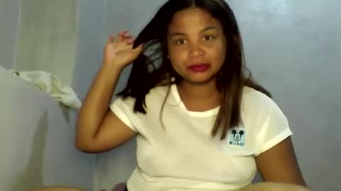 katibeauty00 online show from April 17, 2026, 7:00 am