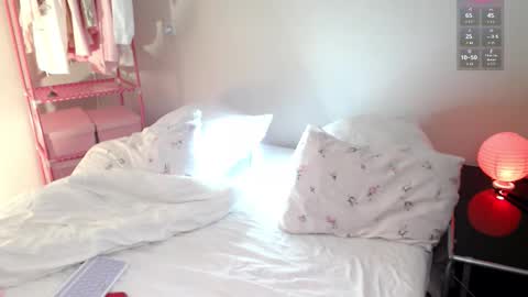 Katie Deville online show from February 8, 2026, 7:39 pm