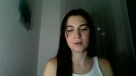 katie_foxi online show from October 10, 2025, 5:23 pm