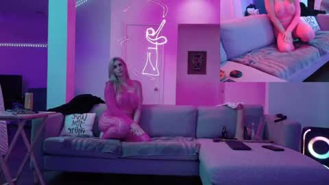 katiekampbell online show from April 14, 2026, 2:50 am