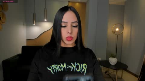 Snapshot of katiestonne chatting on December 17, 2024, 3:28 am Kate Stonne online show from December 17, 2024, 3:28 am