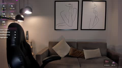 Snapshot of katiestonne chatting on January 18, 2025, 9:45 am Kate Stonne online show from January 18, 2025, 9:45 am