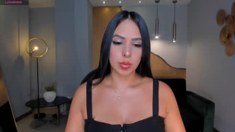 Snapshot of katiestonne chatting on February 28, 2025, 7:25 pm Kate Stonne online show from February 28, 2025, 7:25 pm