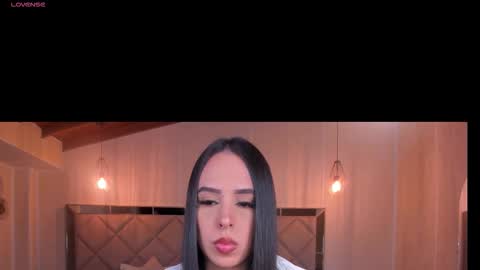 Snapshot of katiestonne chatting on October 3, 2025, 2:30 am Kate Stonne online show from October 3, 2025, 2:30 am