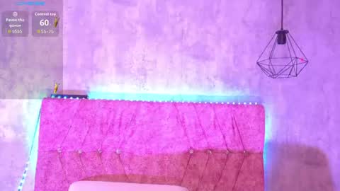 Snapshot of katiie_m chatting on June 16, 2026, 8:06 am Katie online show from June 16, 2026, 8:06 am