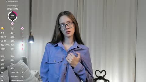 Snapshot of katinatonge chatting on November 26, 2025, 8:37 am Scarlett online show from November 26, 2025, 8:37 am