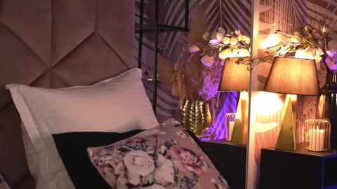 Snapshot of katjolie chatting on March 19, 2026, 8:24 pm KatJolie online show from March 19, 2026, 8:24 pm