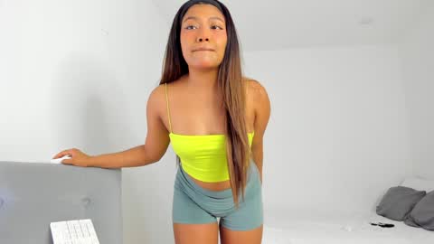 Snapshot of katnees_correa chatting on January 30, 2025, 7:18 am Follow me on instagram and twitter as correaktnees online show from January 30, 2025, 7:18 am