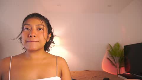 Snapshot of katnees_correa chatting on November 9, 2025, 7:50 am Follow me on instagram and twitter as correaktnees online show from November 9, 2025, 7:50 am