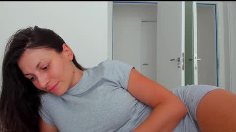 Katrin online show from March 25, 2026, 4:13 pm