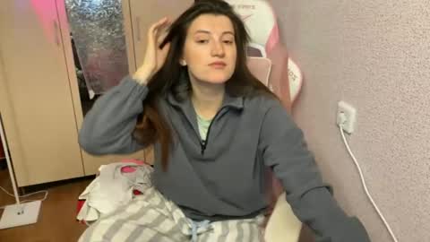 Snapshot of katrin_kristal chatting on April 24, 2026, 4:31 pm naked in pvt show 100 tk online show from April 24, 2026, 4:31 pm