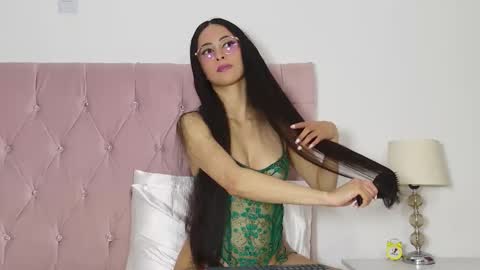 katrina clark online show from April 20, 2026, 10:11 pm