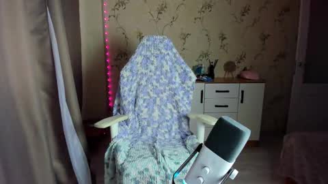 Snapshot of katrinasoul chatting on October 27, 2025, 9:57 am Katty online show from October 27, 2025, 9:57 am