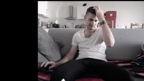 Snapshot of katsufr chatting on October 24, 2025, 9:49 am demyx online show from October 24, 2025, 9:49 am