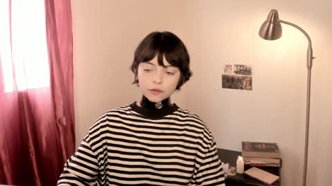 Snapshot of katsurotaro chatting on December 23, 2024, 6:27 pm katsuro online show from December 23, 2024, 6:27 pm