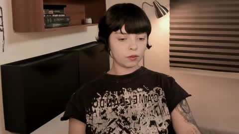 katsuro online show from April 8, 2026, 8:09 pm