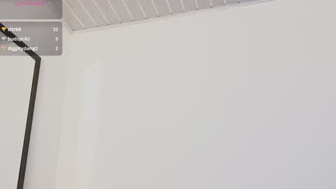 Snapshot of katt_bdsm chatting on December 23, 2024, 6:44 am Katt online show from December 23, 2024, 6:44 am