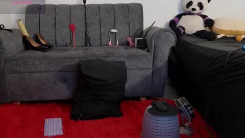 Snapshot of katt_bdsm chatting on March 2, 2025, 2:32 pm Katt online show from March 2, 2025, 2:32 pm