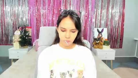 Snapshot of kattarrine_xo chatting on January 20, 2025, 9:13 am Kate online show from January 20, 2025, 9:13 am