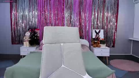 Snapshot of kattarrine_xo chatting on February 11, 2025, 10:15 am Kate online show from February 11, 2025, 10:15 am