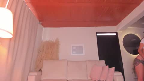 Snapshot of katted_ chatting on October 19, 2025, 1:34 pm katte online show from October 19, 2025, 1:34 pm