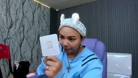 katteyes_ online show from March 23, 2026, 8:13 pm