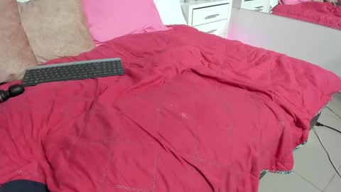 Snapshot of katti_barrera chatting on January 26, 2025, 5:44 pm katti_barrera online show from January 26, 2025, 5:44 pm