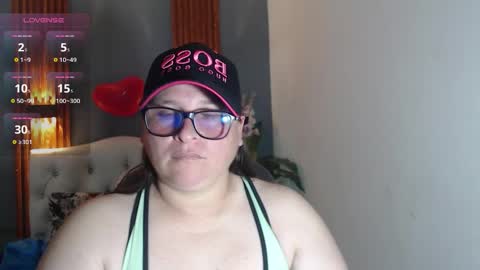 Snapshot of katty_findom_ chatting on March 4, 2026, 8:53 am katty online show from March 4, 2026, 8:53 am