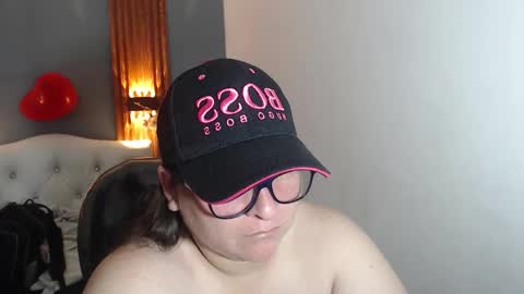 Snapshot of katty_findom_ chatting on March 7, 2026, 10:01 am katty online show from March 7, 2026, 10:01 am