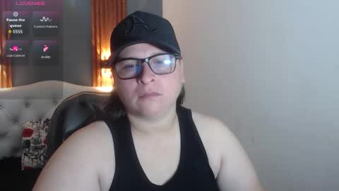 Snapshot of katty_findom_ chatting on March 15, 2026, 9:59 am katty online show from March 15, 2026, 9:59 am