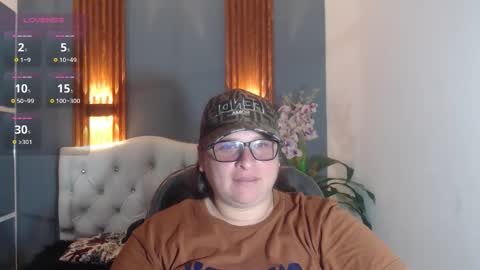Snapshot of katty_findom_ chatting on March 26, 2026, 9:04 am katty online show from March 26, 2026, 9:04 am