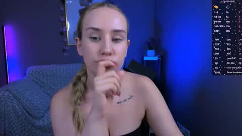 Snapshot of katty_kitty1 chatting on September 17, 2025, 9:38 pm katty_kitty1 online show from September 17, 2025, 9:38 pm