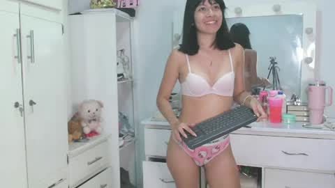 Katty online show from April 15, 2026, 10:54 pm