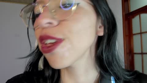 Snapshot of katty_mouth chatting on December 5, 2024, 8:00 pm Katty online show from December 5, 2024, 8:00 pm