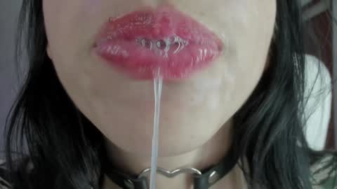 Snapshot of katty_mouth chatting on February 3, 2025, 8:03 pm Katty online show from February 3, 2025, 8:03 pm