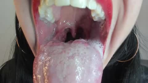 Snapshot of katty_mouth chatting on November 8, 2025, 9:13 pm Katty online show from November 8, 2025, 9:13 pm