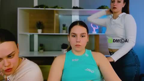 Kat online show from March 19, 2026, 7:45 am