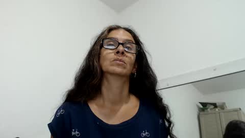 Snapshot of kattydirty144 chatting on December 3, 2024, 6:06 pm angel online show from December 3, 2024, 6:06 pm