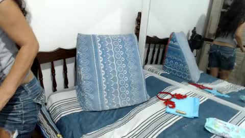 Snapshot of kattydirty144 chatting on December 5, 2024, 9:39 pm angel online show from December 5, 2024, 9:39 pm